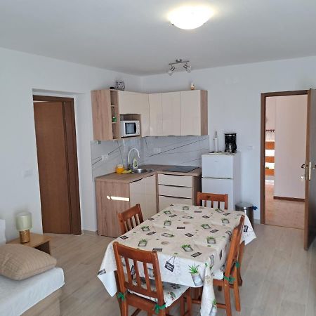 Apartment Studio Sole Ровин Екстериор снимка