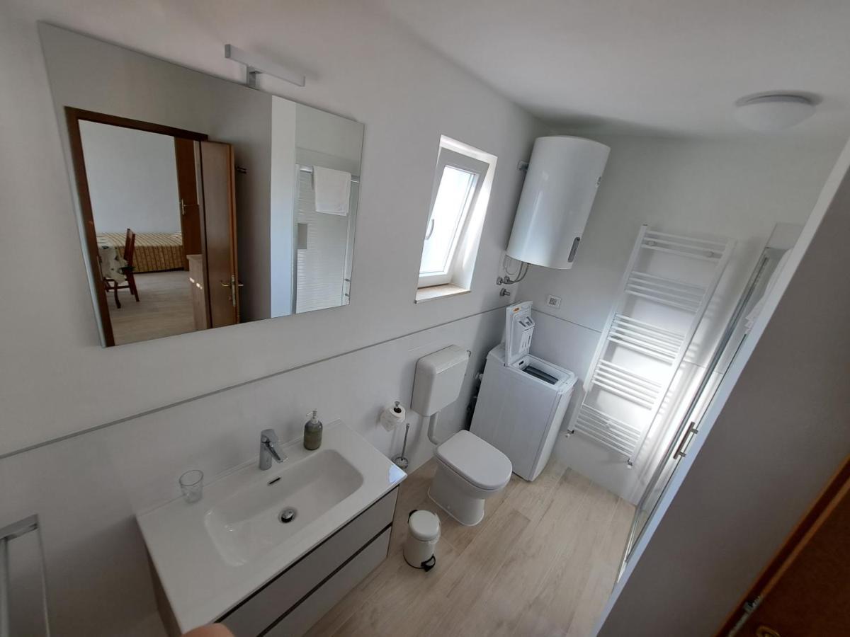 Apartment Studio Sole Ровин Екстериор снимка