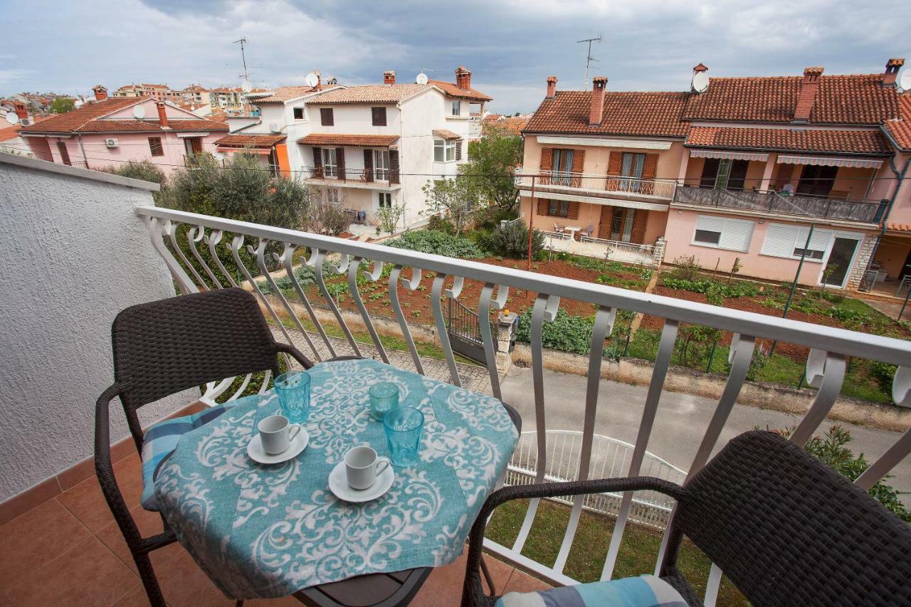 Apartment Studio Sole Ровин Екстериор снимка